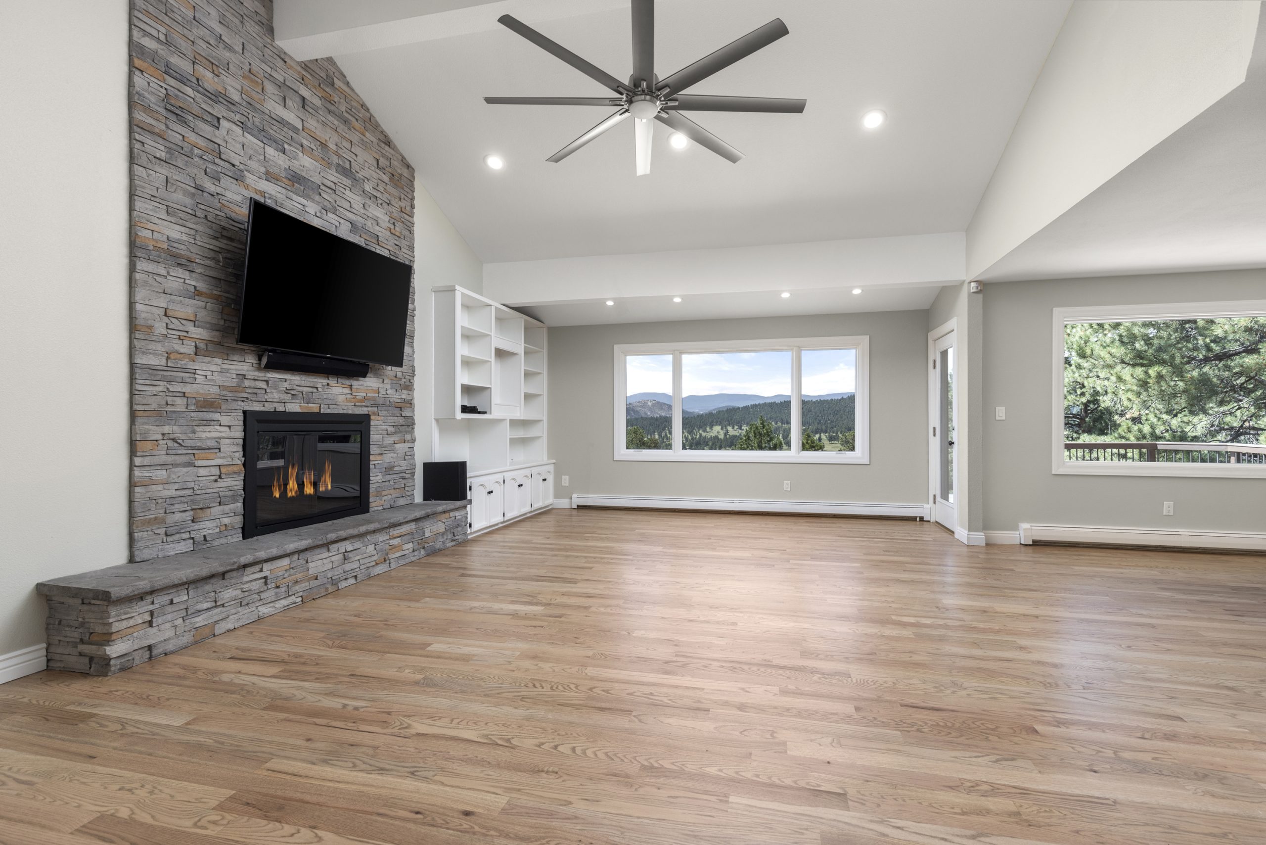 virtual-staging - Industrial Before