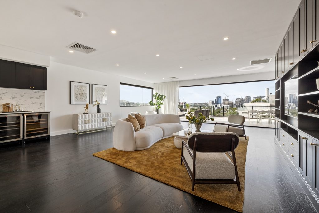 Tamron 17–28mm f/2.8 Di III RXD