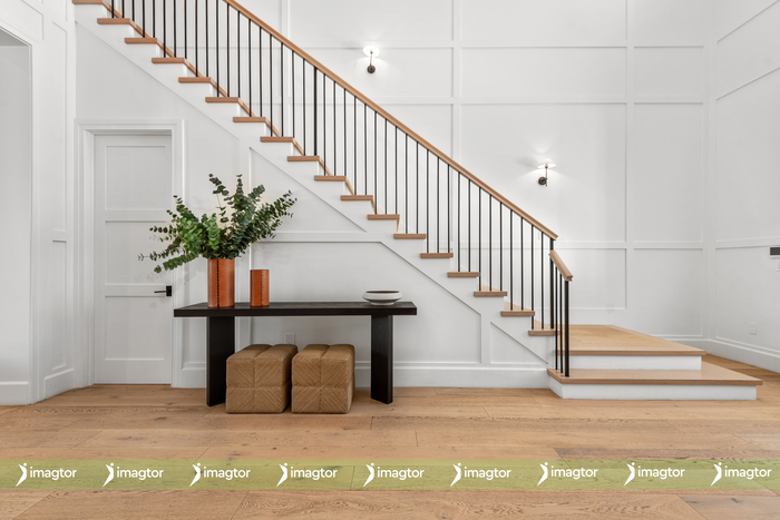 Why Outsourcing Helps Real Estate Photographers Scale